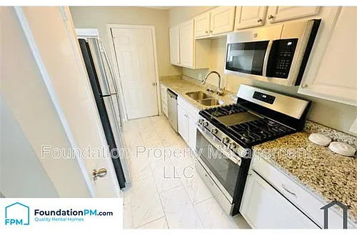 267 Greenlaw Ave #11 Photo 1