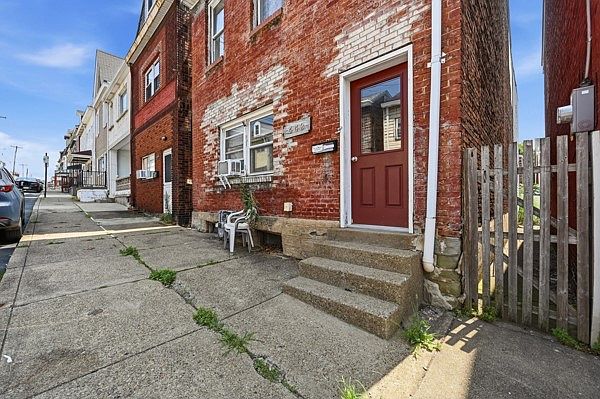 1st image of 443 Cedarville St