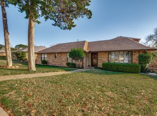 322 Meadowlark Ln, Duncanville, TX 75137