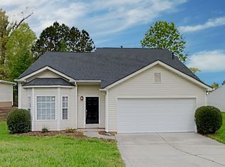 4151 Tullock Creek Dr, Charlotte, NC 28269