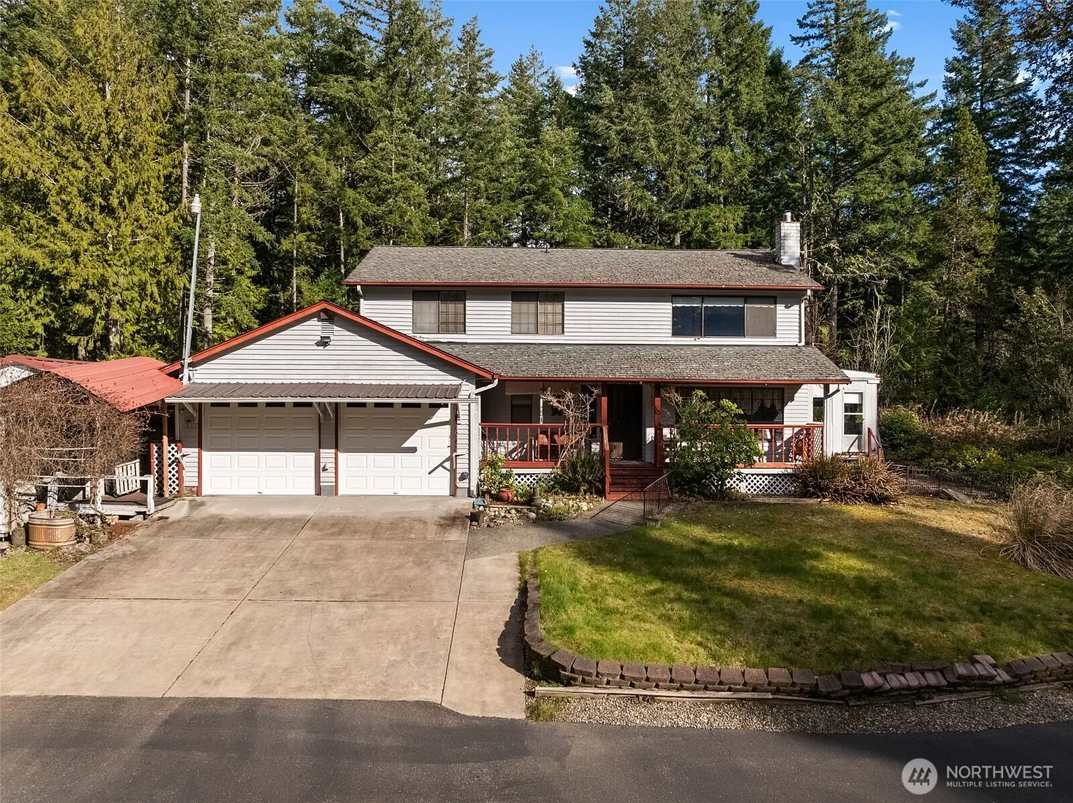 8115 Berry Ridge Lane NW photo 1