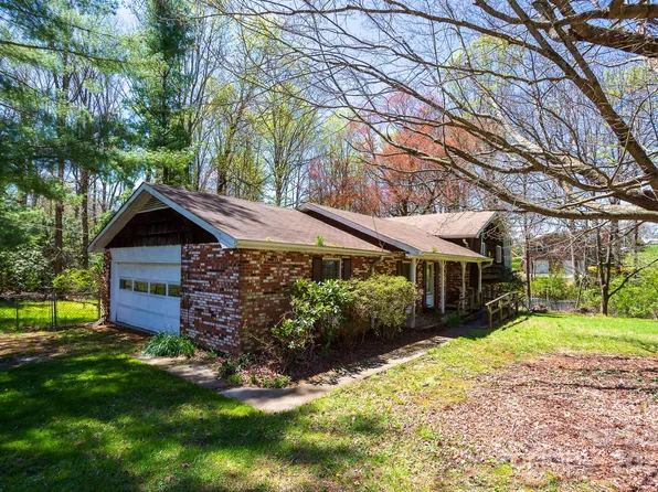 232 Kimberly Ann Dr, Hendersonville, NC 28792