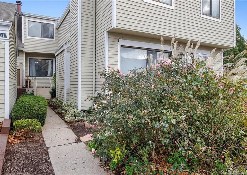 1st image of 617 Longfellow Dr #617