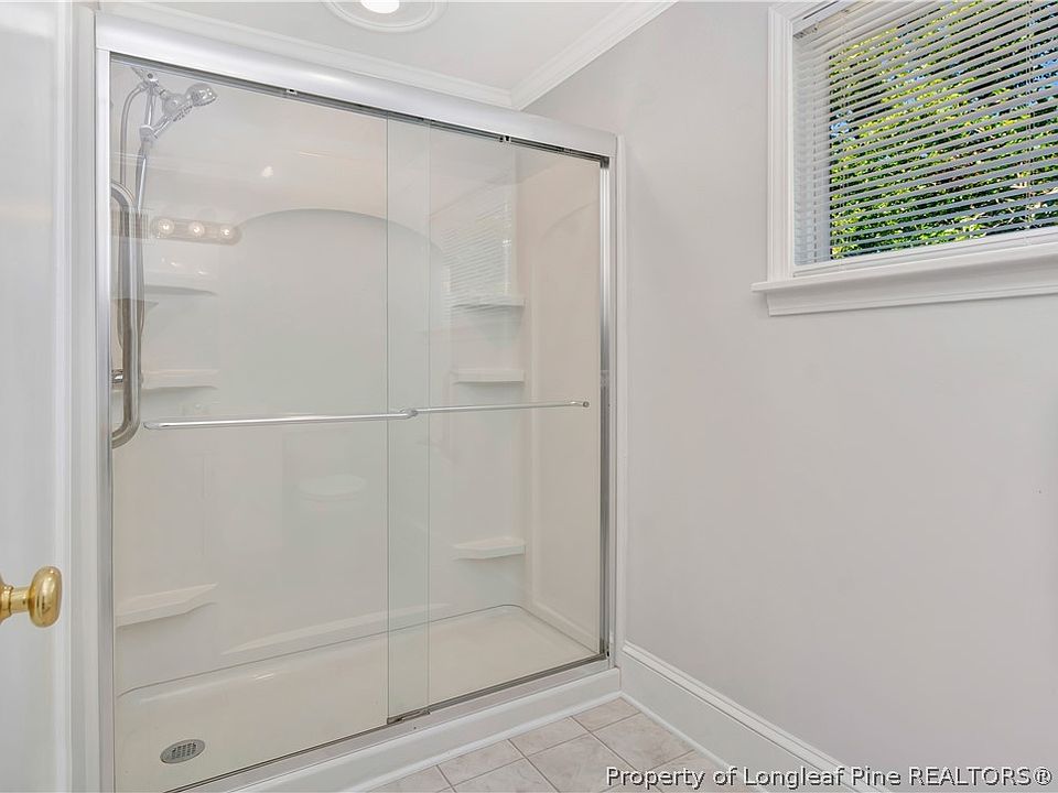 25th image of 314 W 18th St