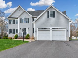 19 Highridge Rd, Bellingham, MA 02019