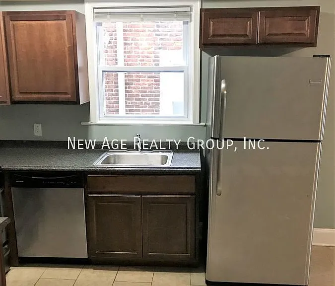 244 W Girard Ave #2 — Photo 13