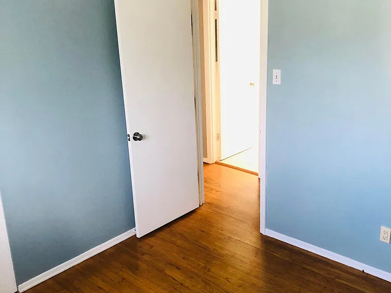 214 Euclid Ave — Photo 10