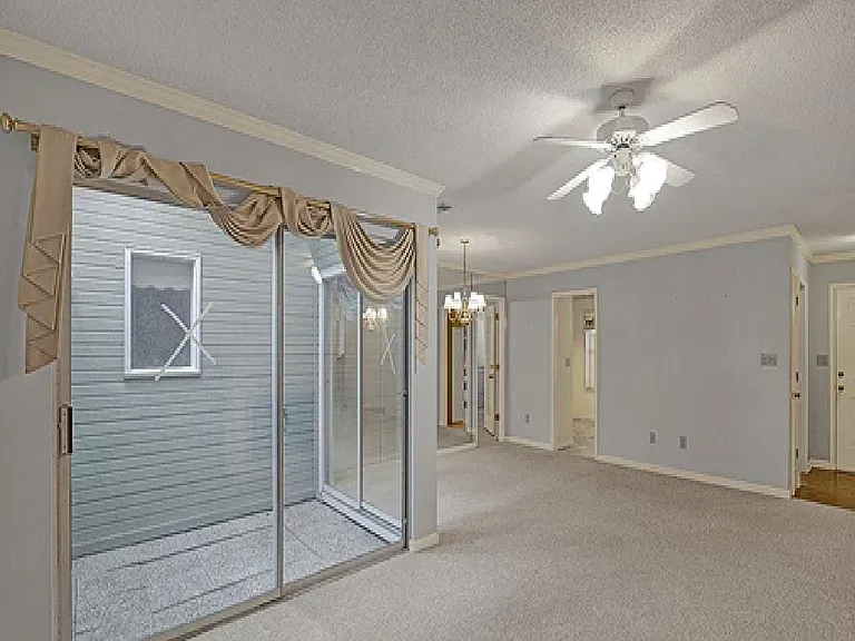 1709 Lake Park Cir — Photo 8