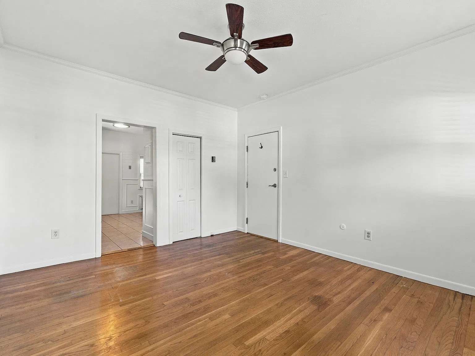 1 bed, 525 sqft, $2,350 — Photo 2