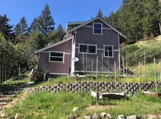 2245 China Mine Rd, Bridgeville, CA 95526