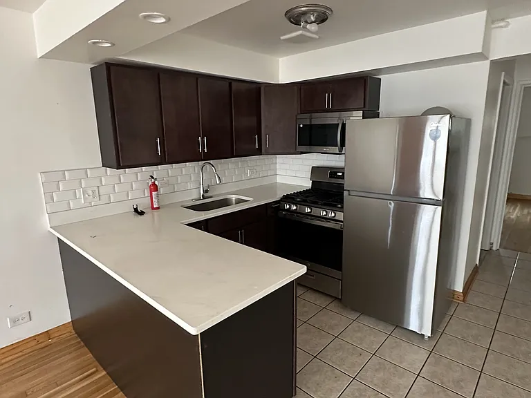3020 E Cheltenham Pl #6B — Photo 3