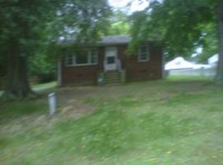 2010 N Ashland Dr, Burlington, NC 27217