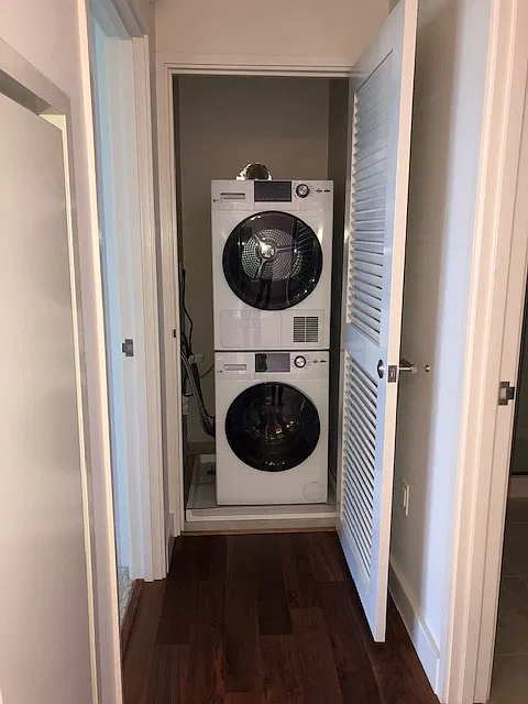2 bed, 1002 sqft, $4,850 — Photo 3