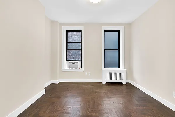 Rented by Cooper & Cooper Real Estate | media 21