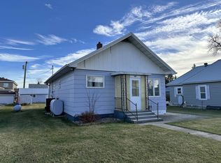 805 Cedar Ave, Harvey, ND 58341