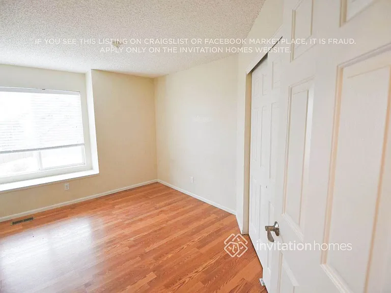 1572 Beacon Hill Dr — Photo 7