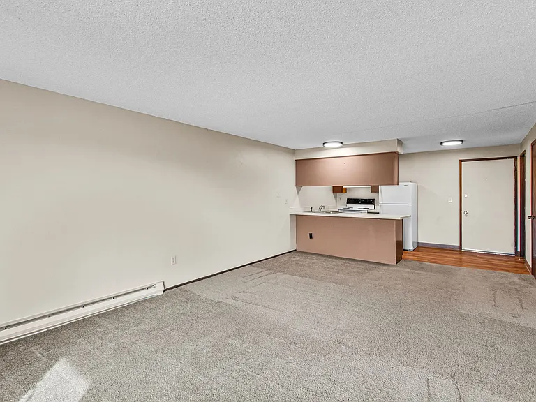 Cedar Green Apartments — Photo 38