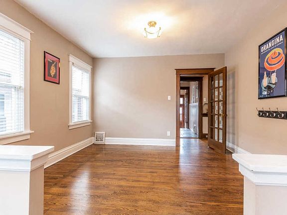 4th image of 1923 Mitchell Pl