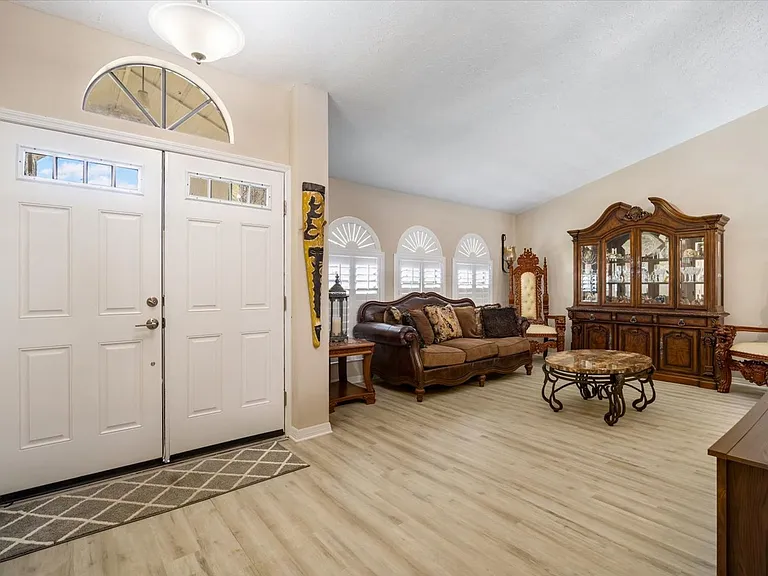 2110 Laindale Pl — Photo 26