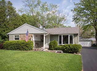 2202 Quail Ln, Rolling Meadows, IL 60008