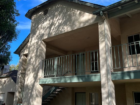 4th image of 319 5th St Unit H