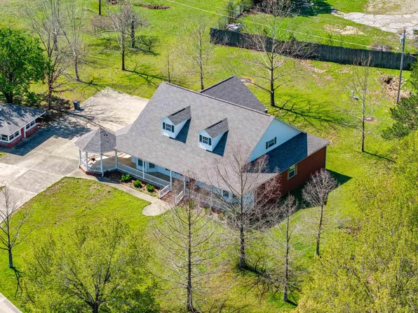 201 Green Willow Ln, Hot Springs, AR 71901
