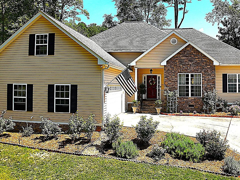 1st image of 103 Meadowbrook Ln