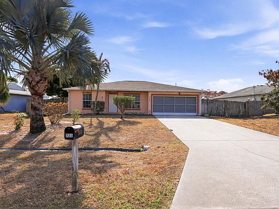 2nd image of 726 SW Bond Road