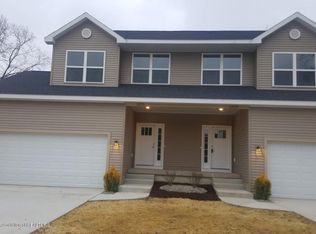 1820 Coolidge Rd, East Lansing, MI 48823