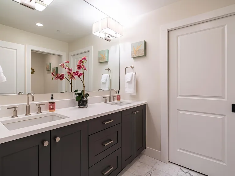 5 W Mendenhall St #312 — Photo 8