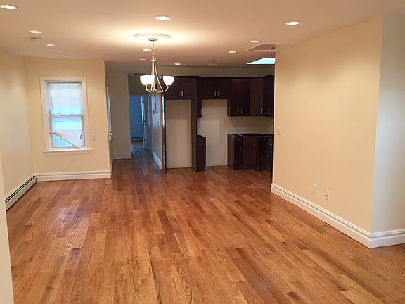 5th image of 97-00 77th St