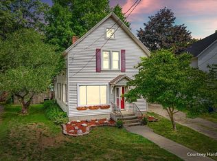 225 Bond St, Allegan, MI 49010