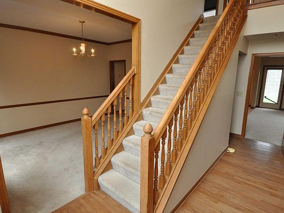 3rd image of 8836 Glassford Ct N