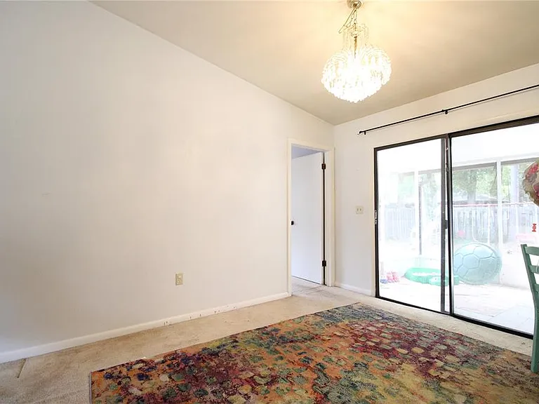 1624 SW 77th Ter — Photo 4