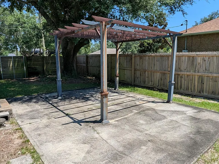 8325 Fortworth St — Photo 25