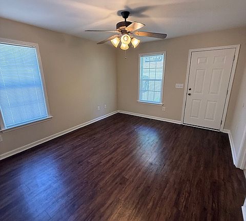 2nd image of 611 Lincoln Ave APT B