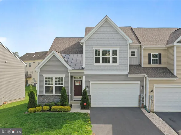 212 Darden Ct W, Martinsburg, WV 25403