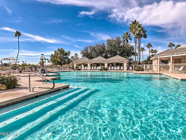9746 E Coopers Hawk Dr — Photo 20