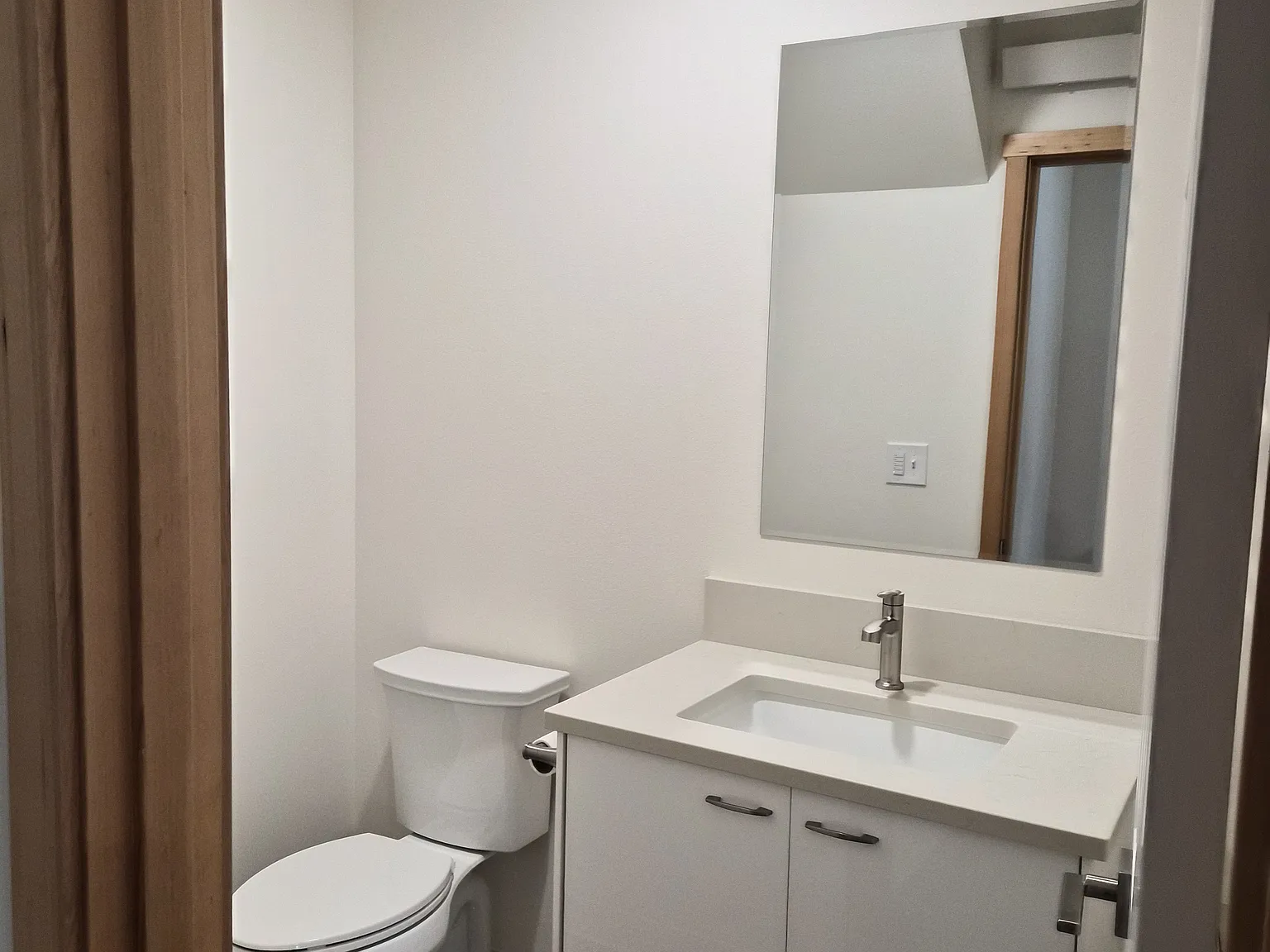 2 bed, 1.5 bath, 1000 sqft, $1,950 — Photo 4