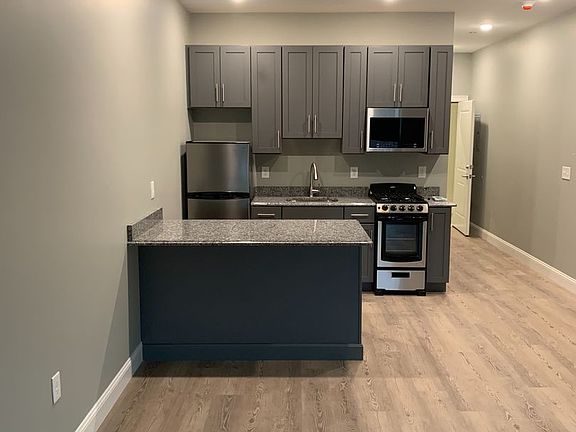 5th image of 14 Yeamans St #207