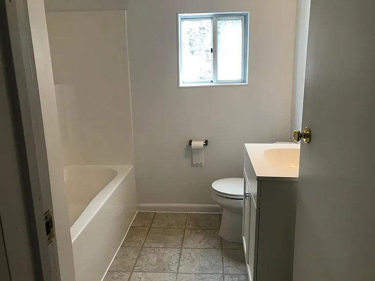 11 Kosciusko Way — Photo 1