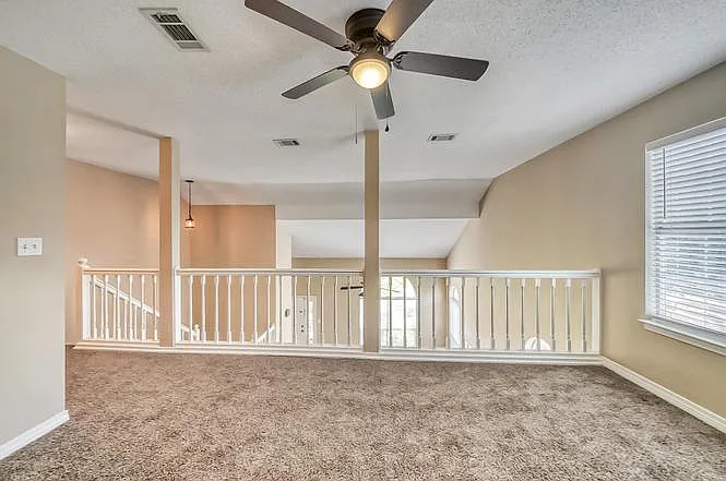 301 Ashley Dr — Photo 16