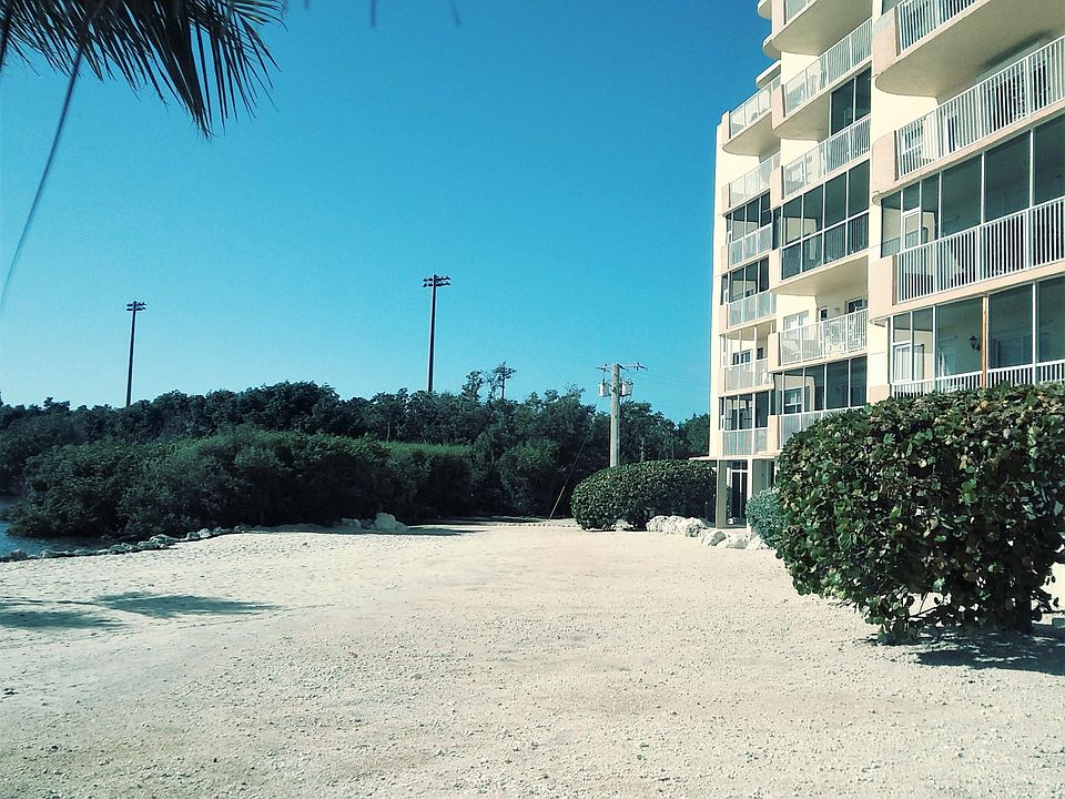 1st image of 200 Wrenn St APT 307