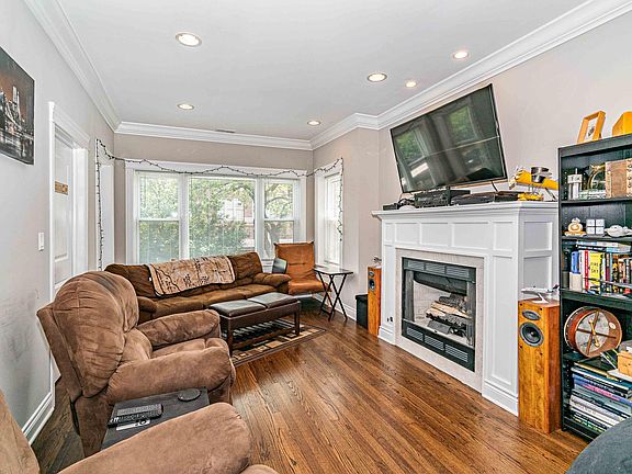 2nd image of 3336 N Lawndale Ave #2