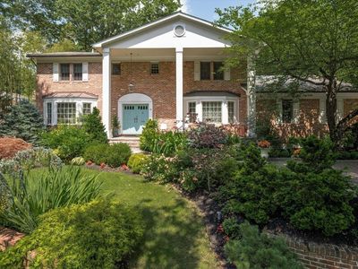 19 Merrivale Road, Great Neck, NY, 11020