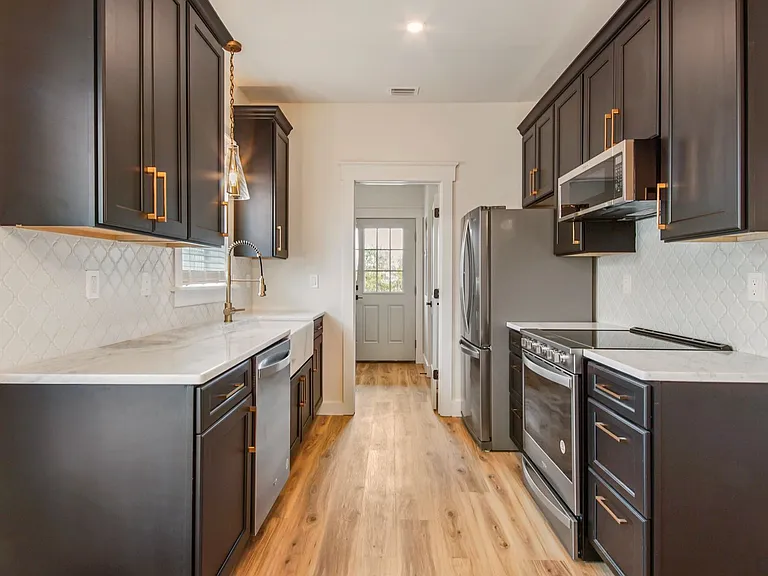 319 N Gay Ave — Photo 8