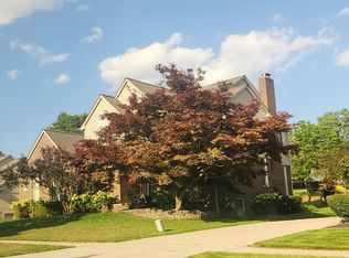 55450 Parkview Dr, Shelby Township, MI 48316