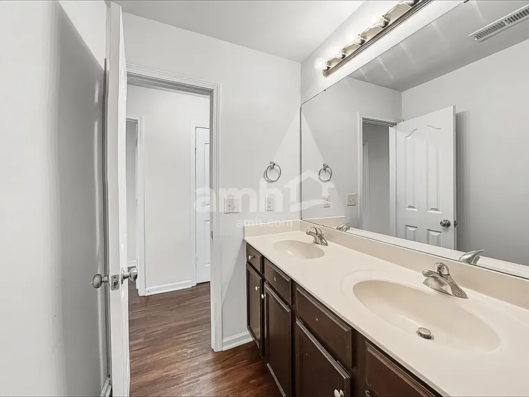 145 Mount Olivet Dr — Photo 16