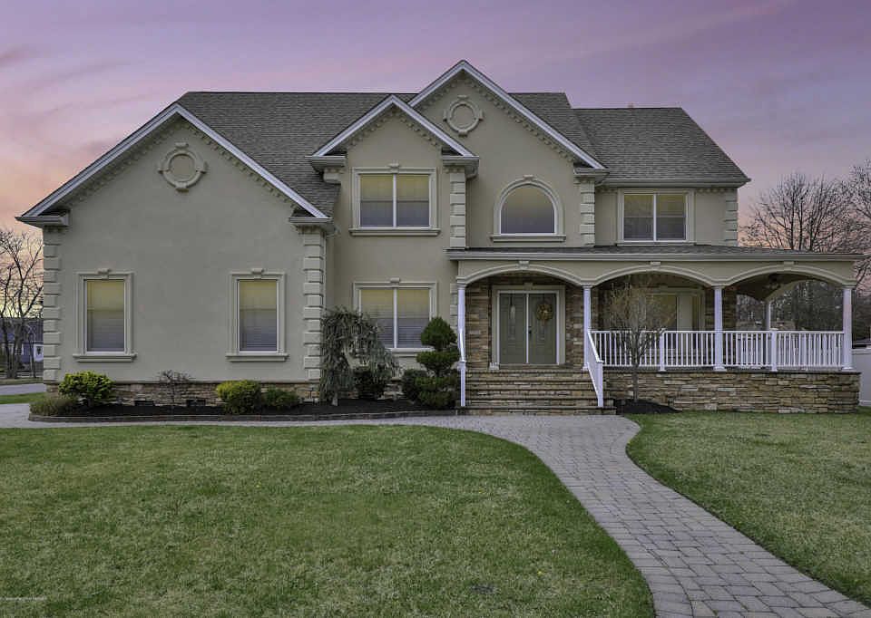 1st image of 103 Tiller Dr