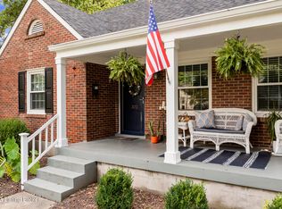 322 Monohan Dr, Saint Matthews, KY 40207